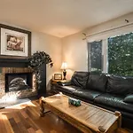 H-Home By Deerfoot City